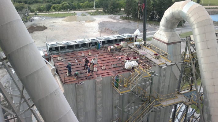 Instalación de filtro de mangas en planta Minas